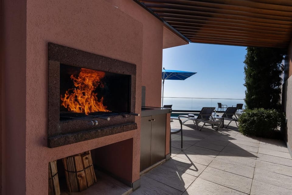 Elísio do Mar by LovelyStay Villa in Madeira District