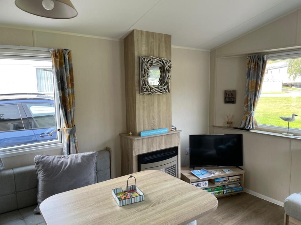 Cornish Crantock Holiday Sandy Toes House in Newquay