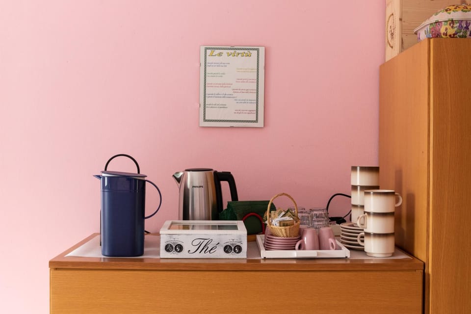 Coffee/tea facilities