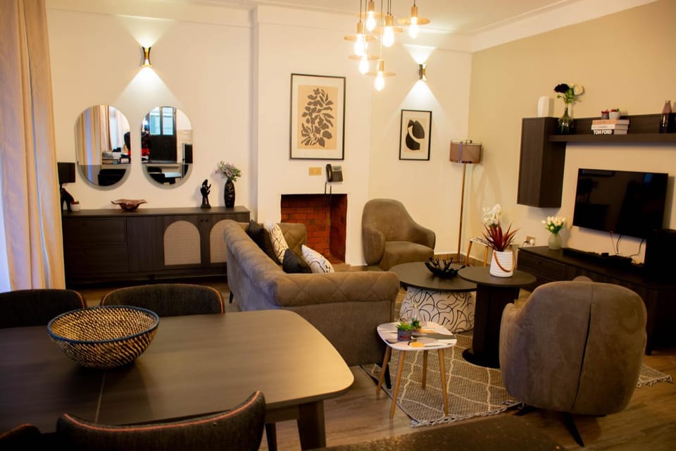 TV and multimedia, Living room, Seating area, flat iron