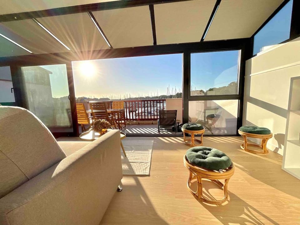 Le Grand Pavois - Terrasse d'exception face aux bateaux Apartment in Capbreton