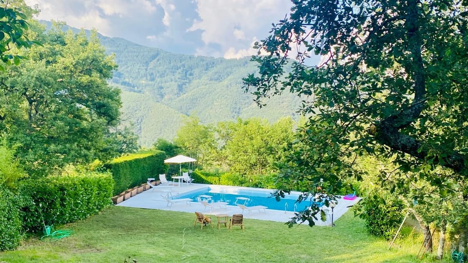 Natural landscape, Garden, Mountain view, Pool view, Swimming pool, sunbed