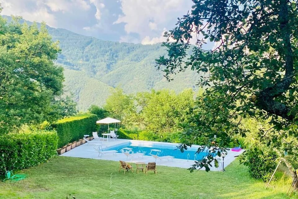 Garden, Mountain view, Pool view, Swimming pool, sunbed