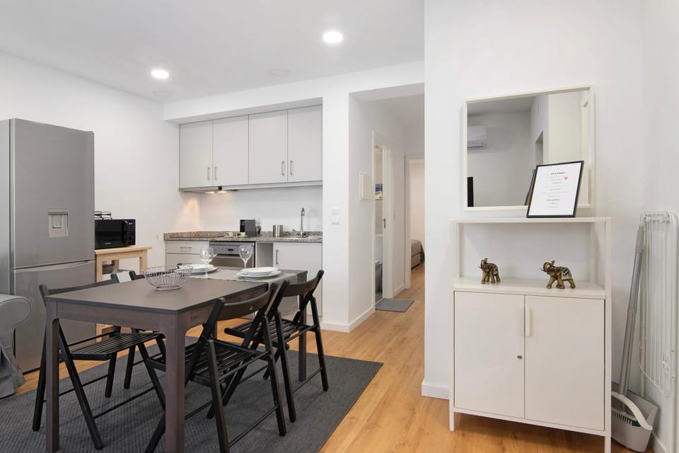 Property building, Kitchen or kitchenette, Living room