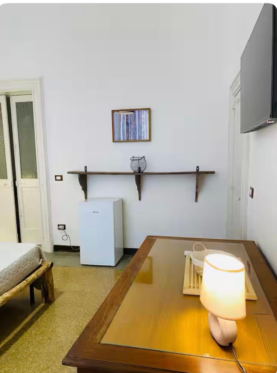 TV and multimedia, Photo of the whole room