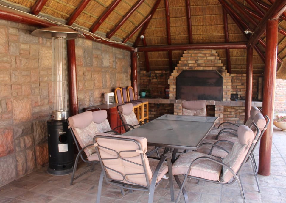 Patio, BBQ facilities