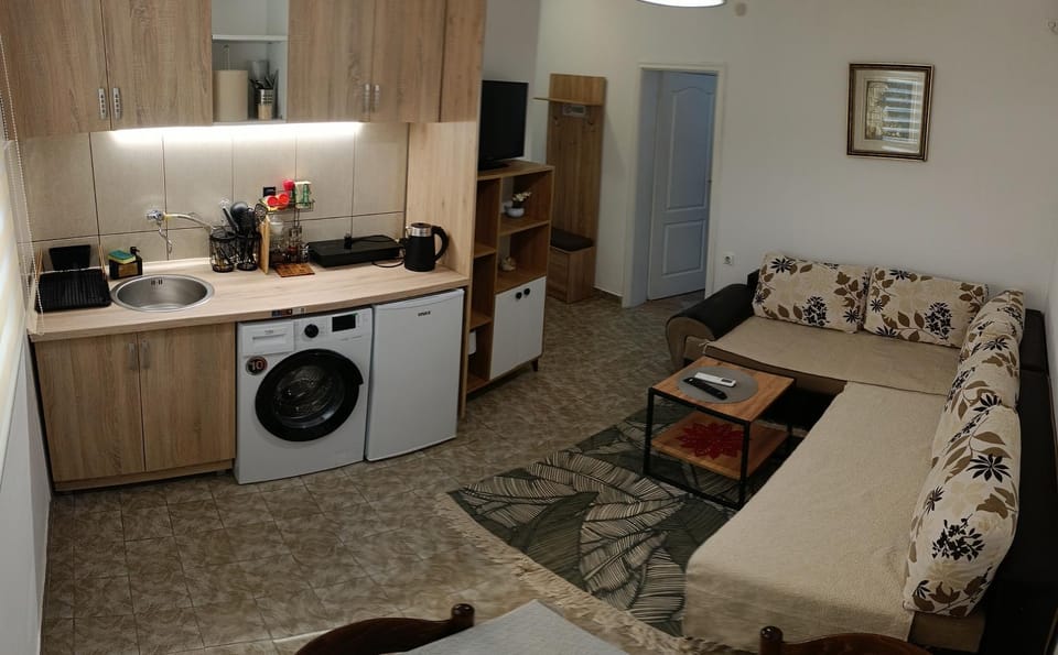 TEA7 apartment Apartment in Dobrota