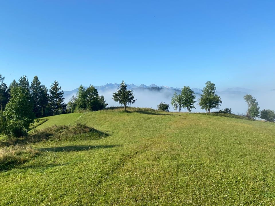 Nearby landmark, Natural landscape, Mountain view