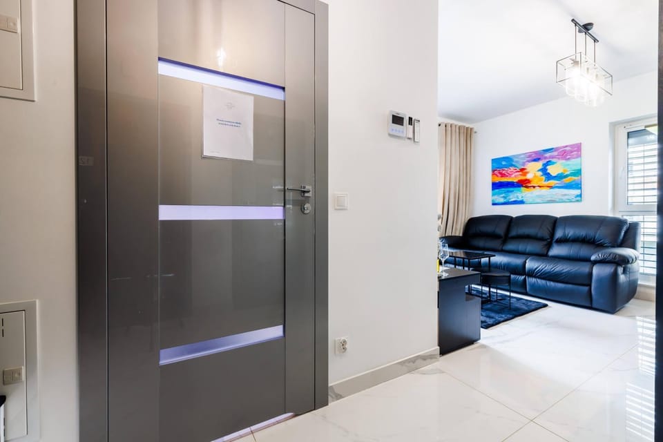 Facade/entrance, Living room, Seating area