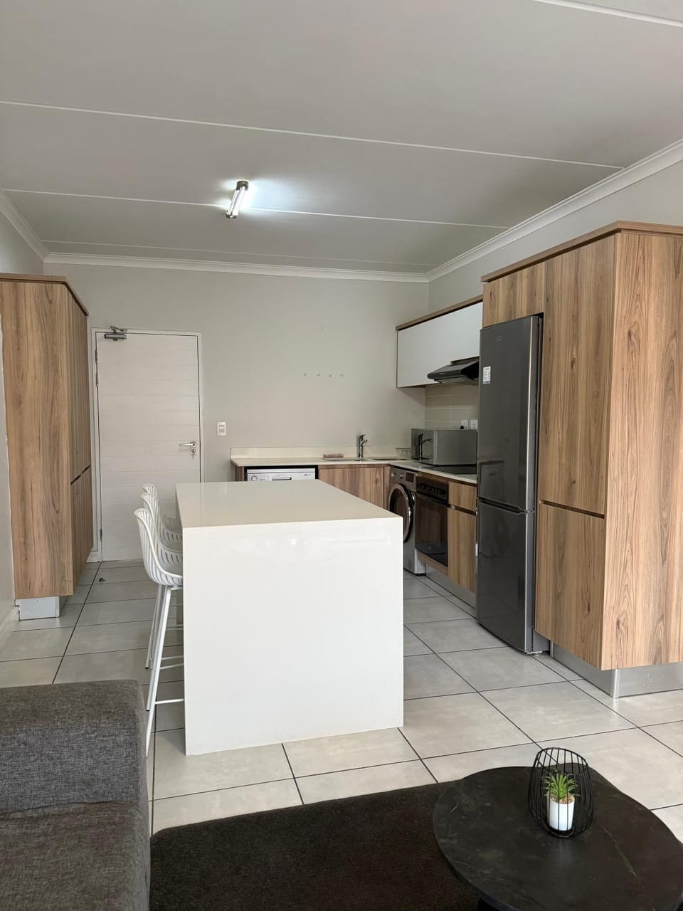 Kitchen or kitchenette, Dining area, oven, stove