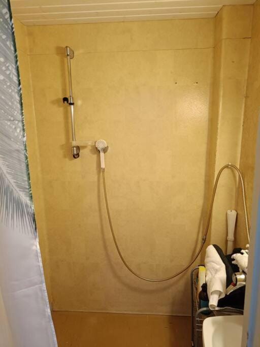 Rauhallinen kaksio, puusauna käytettävissä Apartment in Finland