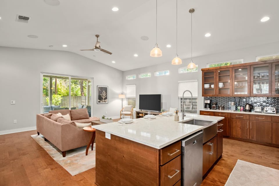 Luxury East Austin at its Finest! Villa in Austin