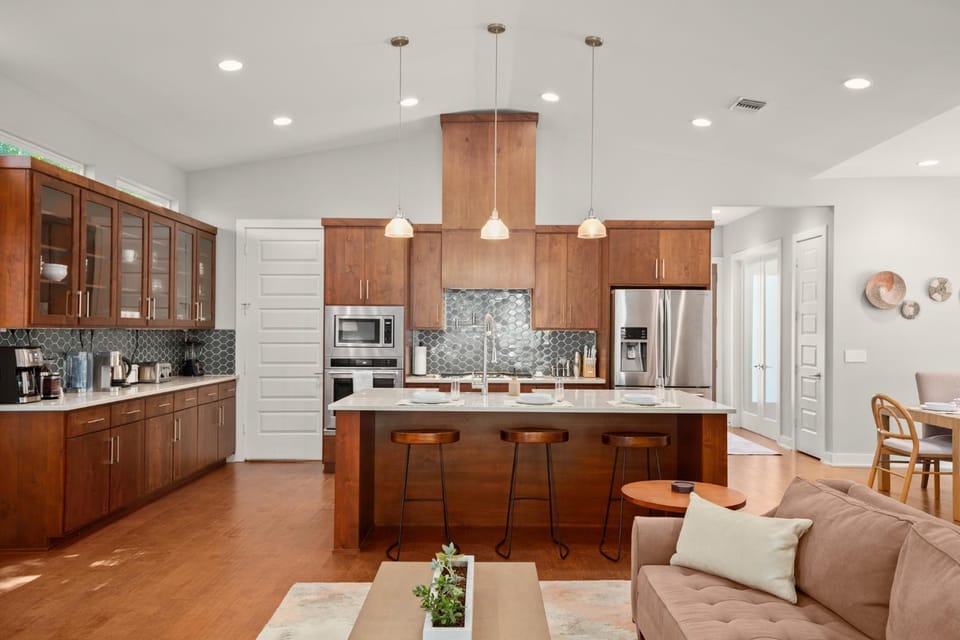 Luxury East Austin at its Finest! Villa in Austin