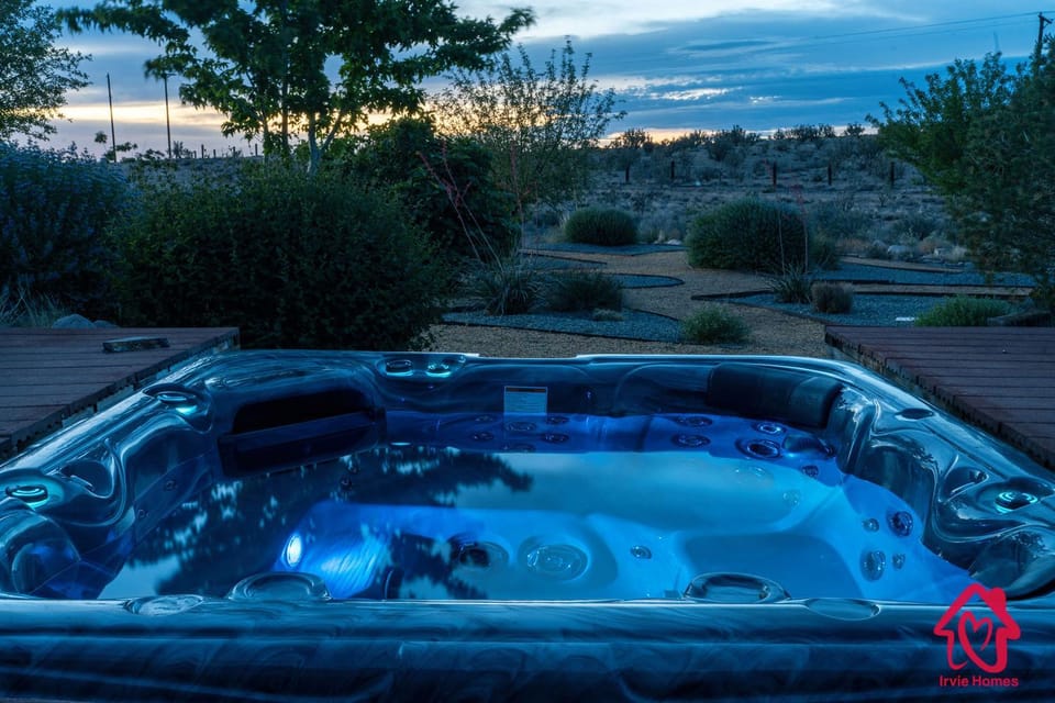 Elena's Sandia Sanctuary - An Irvie Home House in Albuquerque