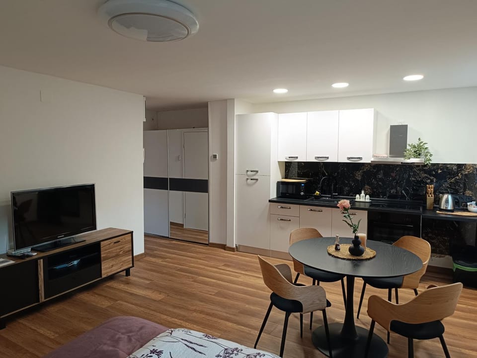 Studio apartman Krležina Apartment in Slovenia