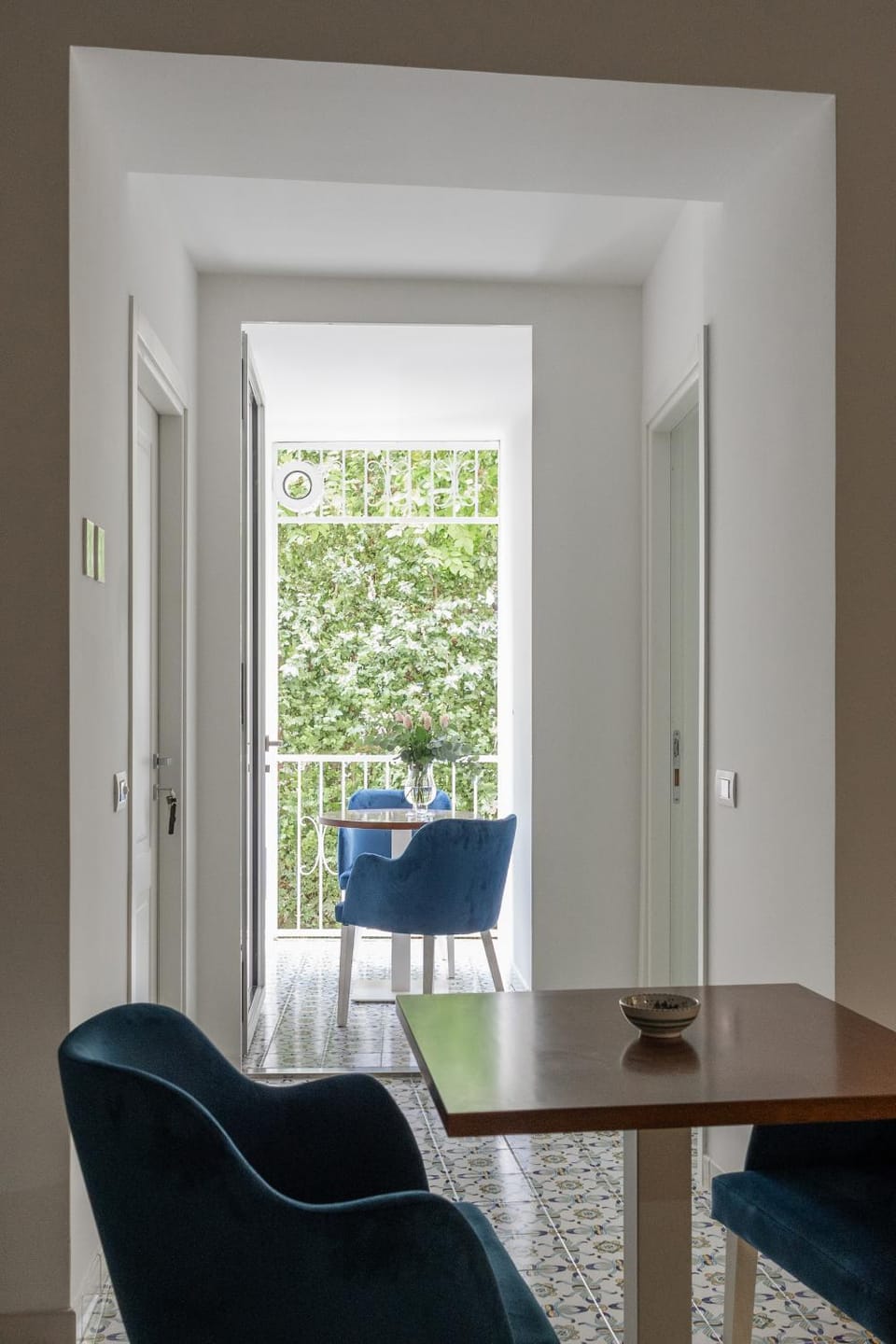 Breakfast, Internal: Not applicable to any particular room