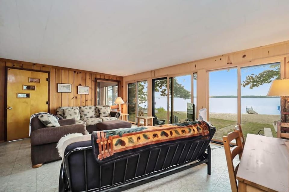The Summer Cabin Cabin in Michigan