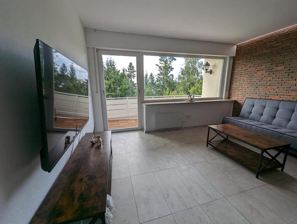 Communal lounge/ TV room, TV and multimedia, Living room, Seating area