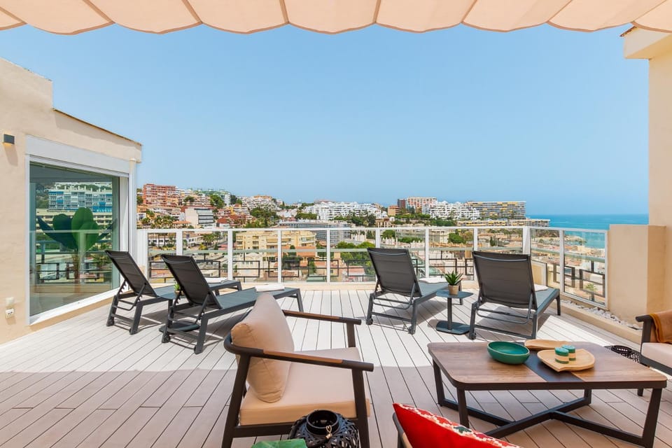 Solarium, View (from property/room), Balcony/Terrace, Living room, Dining area, Sea view, sunbed