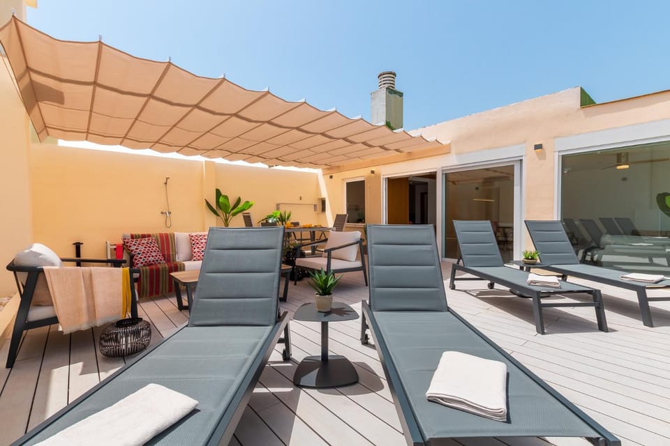 Off site, Solarium, Balcony/Terrace, sunbed