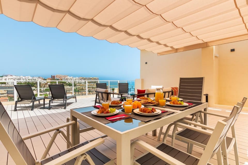 Solarium, View (from property/room), Dining area, Sea view, sunbed