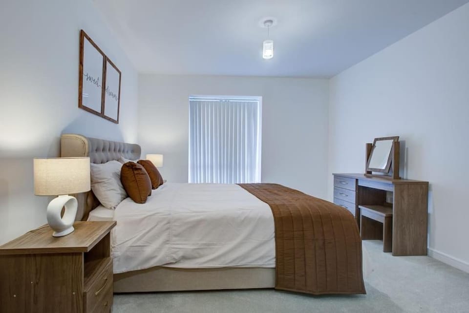 Bed, Bedroom