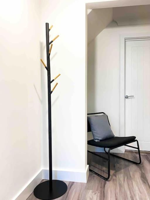 Modern flat near train station with free parking Apartment in Cambridge