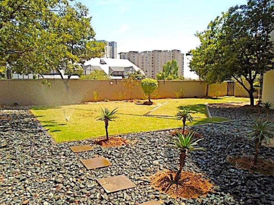 Executive apartment - Sandton Apartment in Sandton