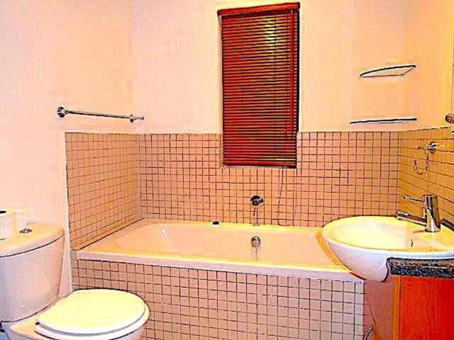 Executive apartment - Sandton Apartment in Sandton