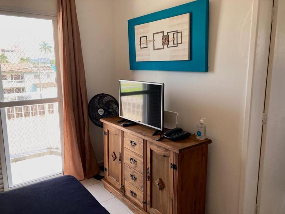TV and multimedia, fireplace