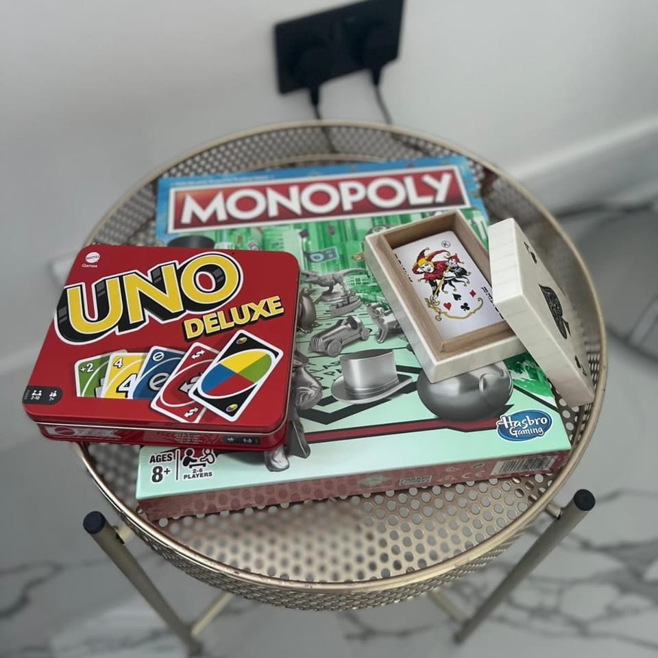 Game Room, Entertainment