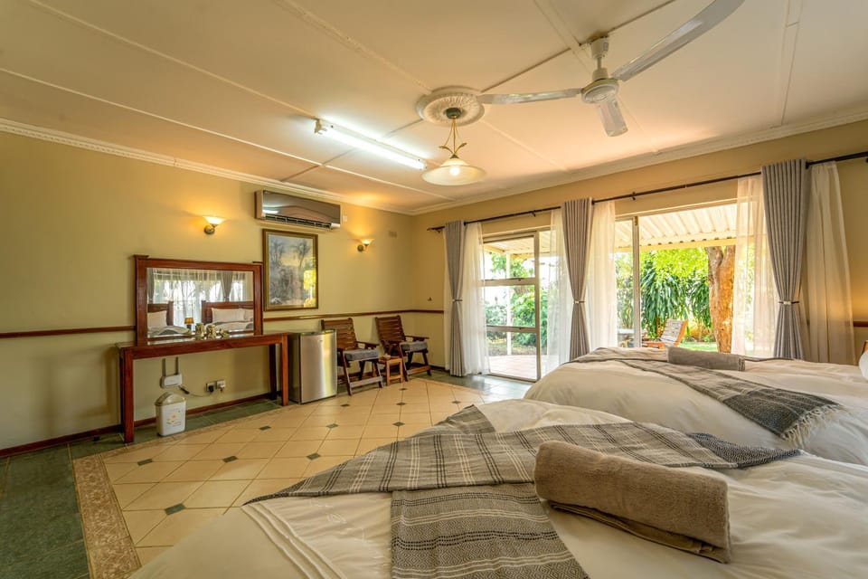 Seating area, Bedroom
