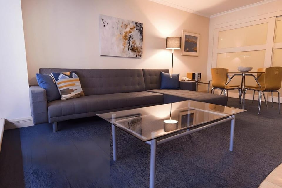 PI702 - Ideally Located Sydney CBD Apartment in Sydney