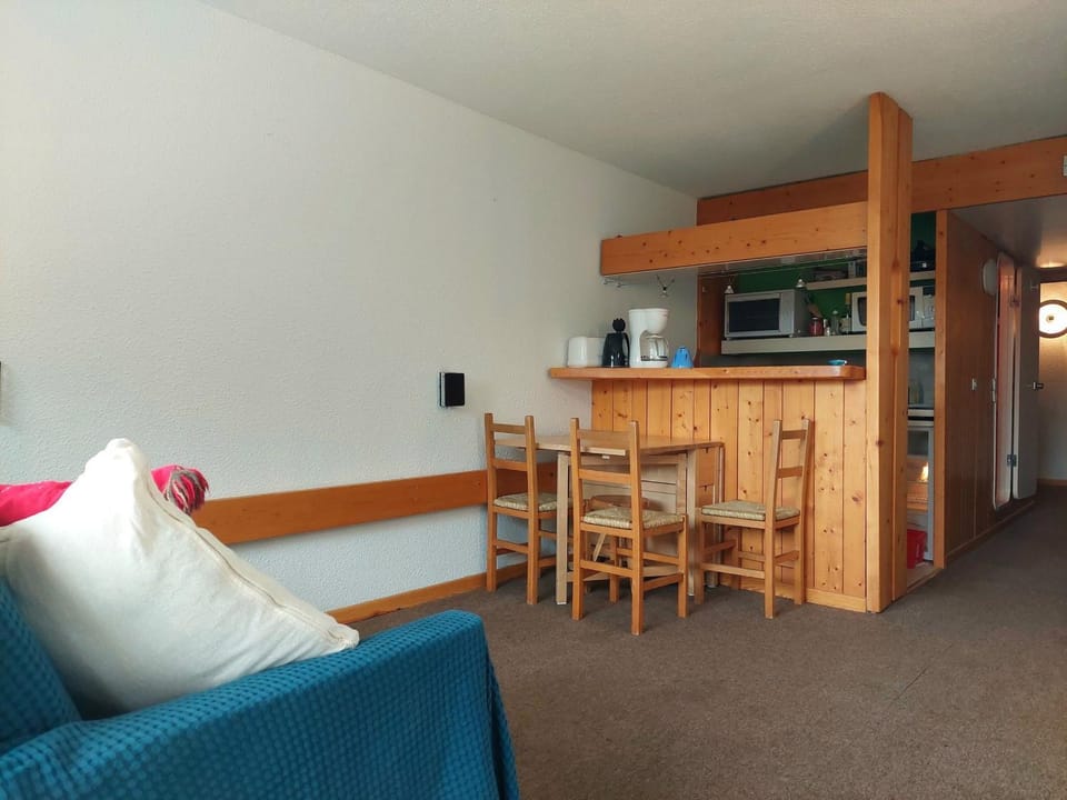 Studio lumineux au centre avec balcon, proche des pistes, Wifi gratuit - FR-1-346-554 Apartment in Landry