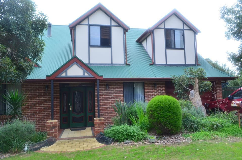 Property building, Garden, Garden