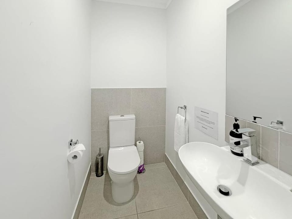 Kincaid Central 3 Apartment in North Wagga Wagga