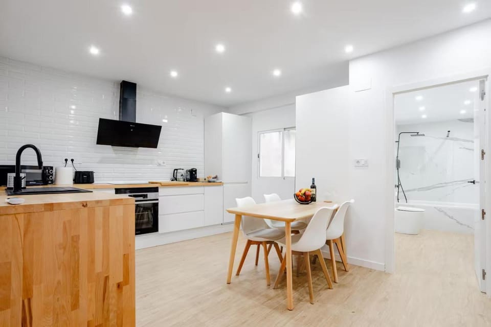 Kitchen or kitchenette, Dining area, dishwasher, oven, stove, toaster