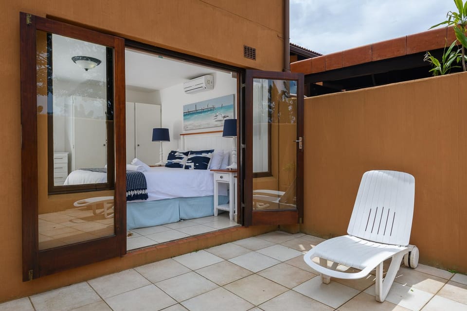 Property building, Patio, Bedroom