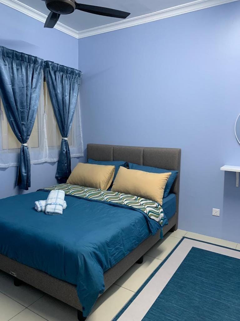 Bed, Bedroom, fireplace