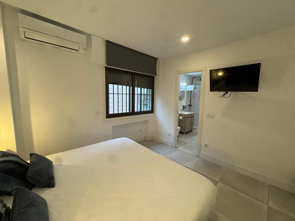 Apartamentos Pío XII, Madrid Apartment in Madrid