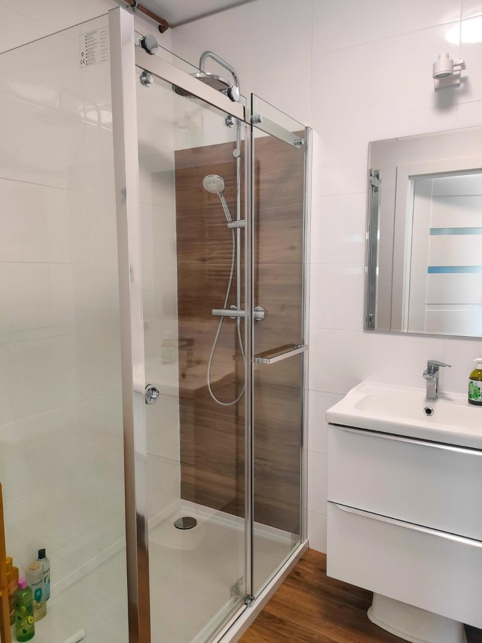Shower, Bathroom