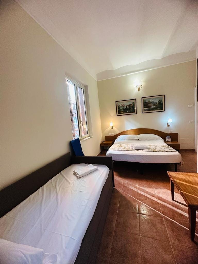 Hotel Resi Hotel in Rome