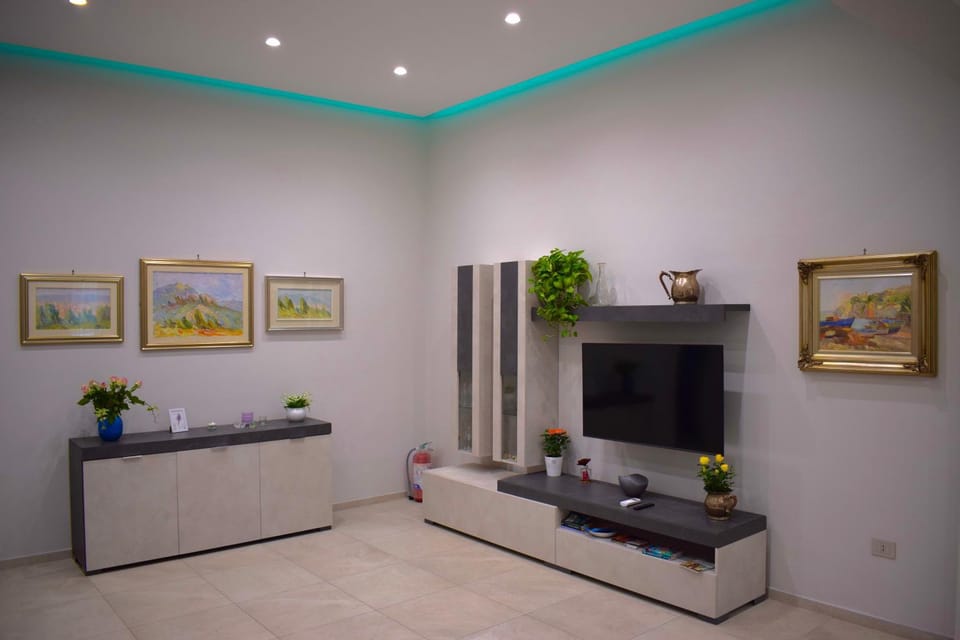 TV and multimedia, Living room, Seating area