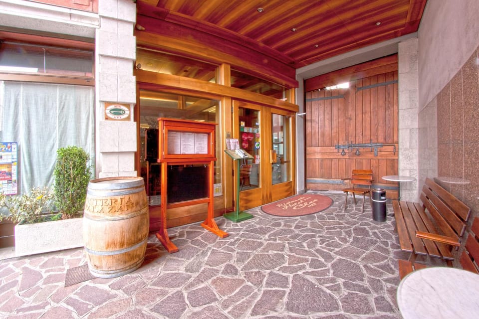 Patio, Day