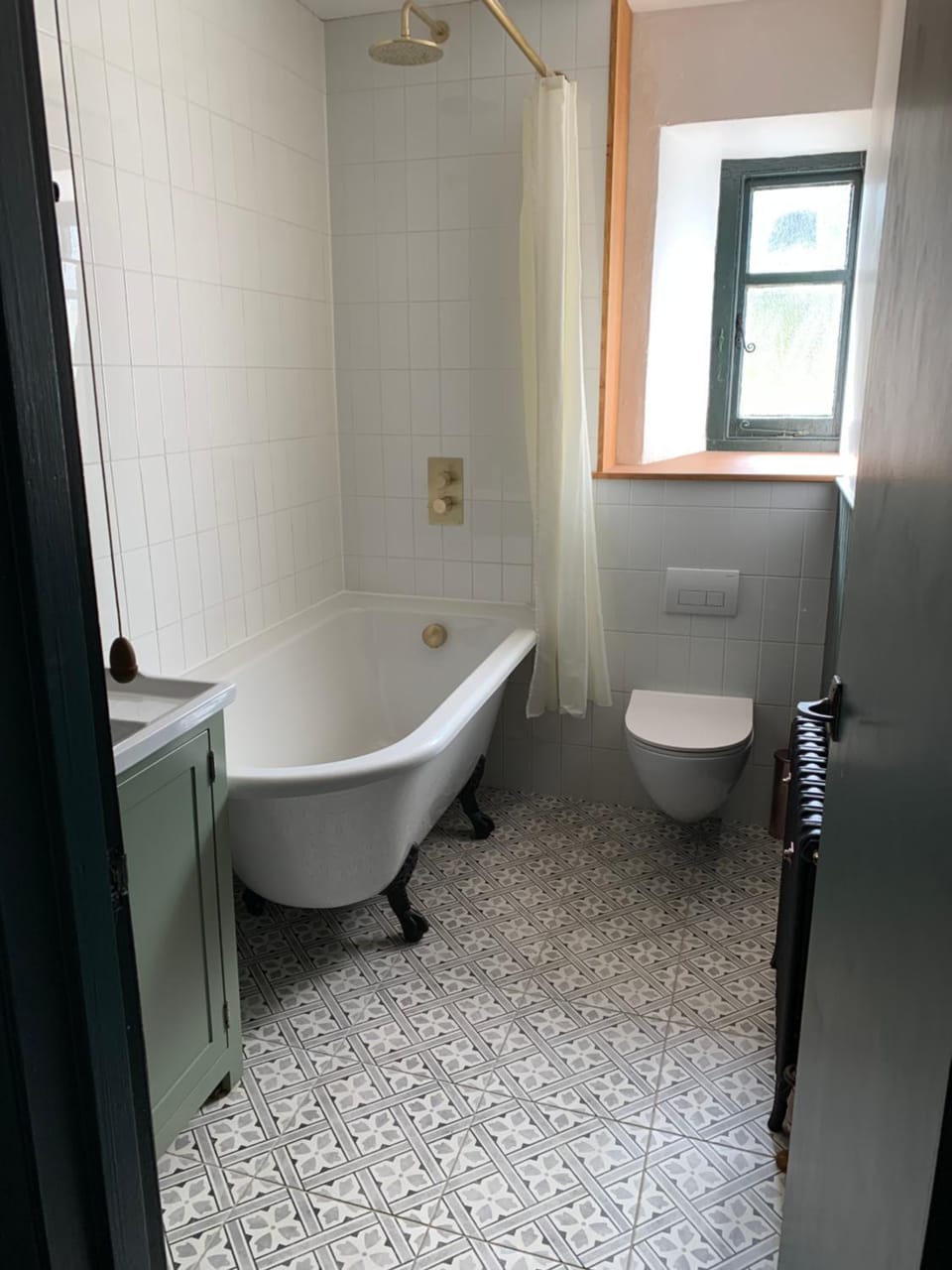Shower, Toilet, Bathroom, Bath