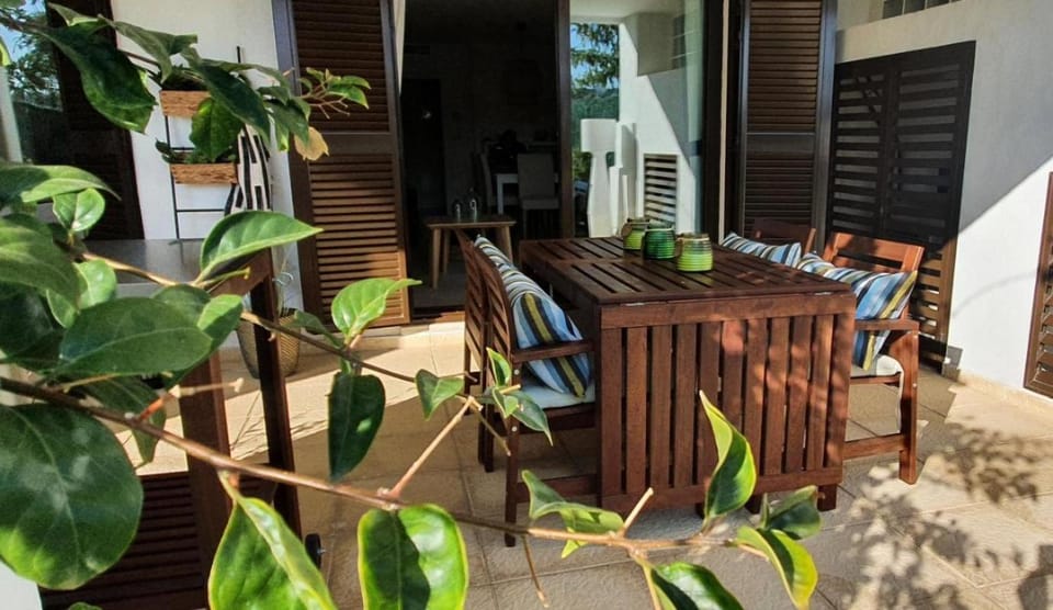 Balcony/Terrace, furniture