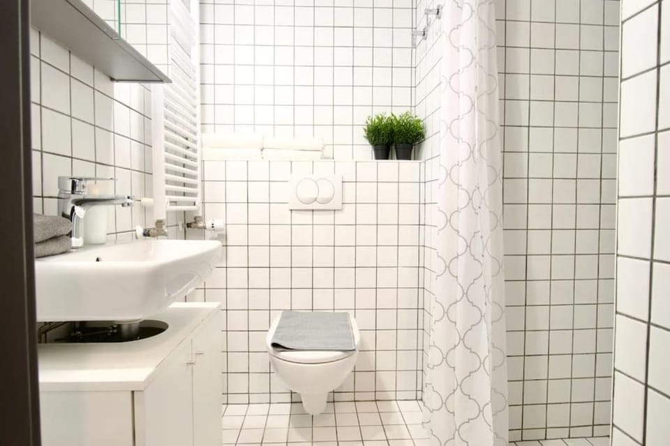 Shower, Bathroom