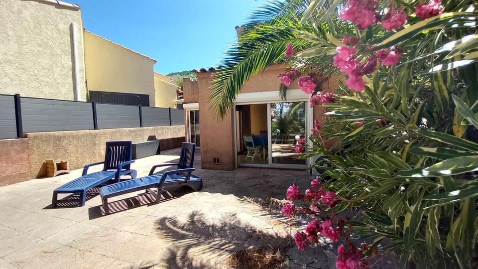 Property building, Patio