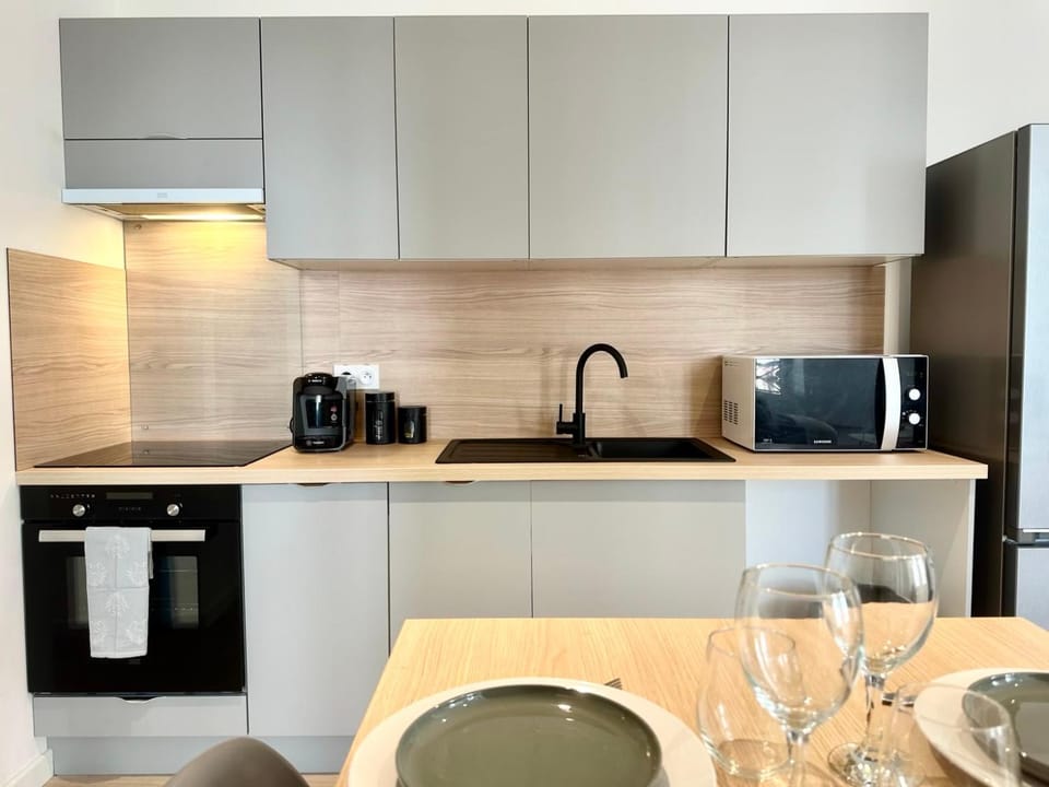 L'AUTHENTIQUE - Moderne - Central Apartment in Mont-de-Marsan