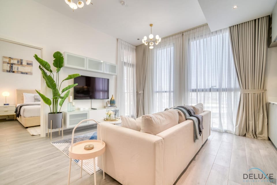 TV and multimedia, Seating area, Evening entertainment, Bedroom